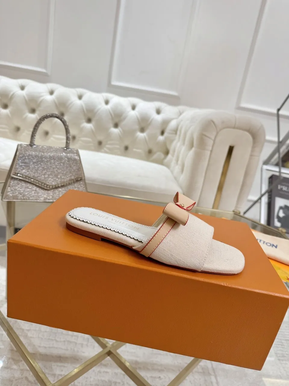 👟👟Ex-factory price 340👟👟 Genuine leather sole +40 Lv denim jacquard slippers, ex-factory price 70-43 Leather sole +40